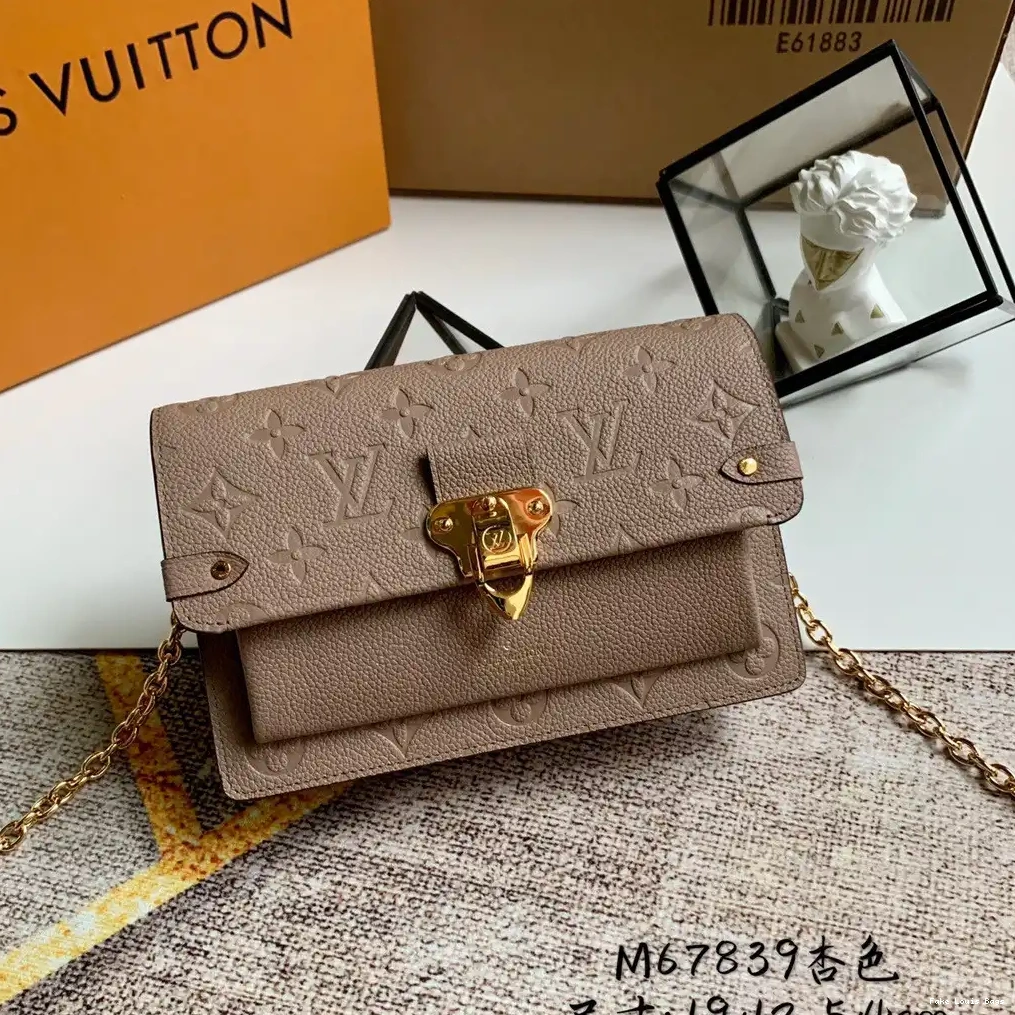 LOUIS CHAIN VAVIN VUITTON WALLET 0501